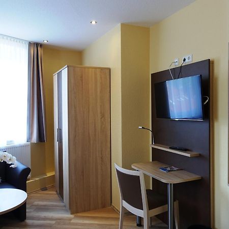 Wolthusen Apartment เอมเดน ภายนอก รูปภาพ