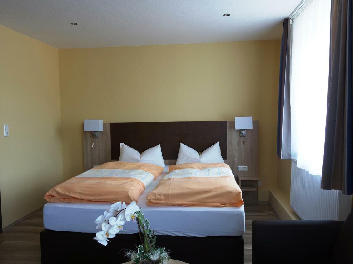 Wolthusen Apartment เอมเดน ภายนอก รูปภาพ