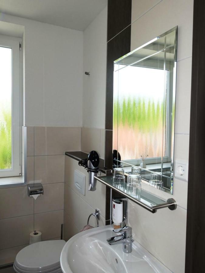 Wolthusen Apartment เอมเดน ภายนอก รูปภาพ