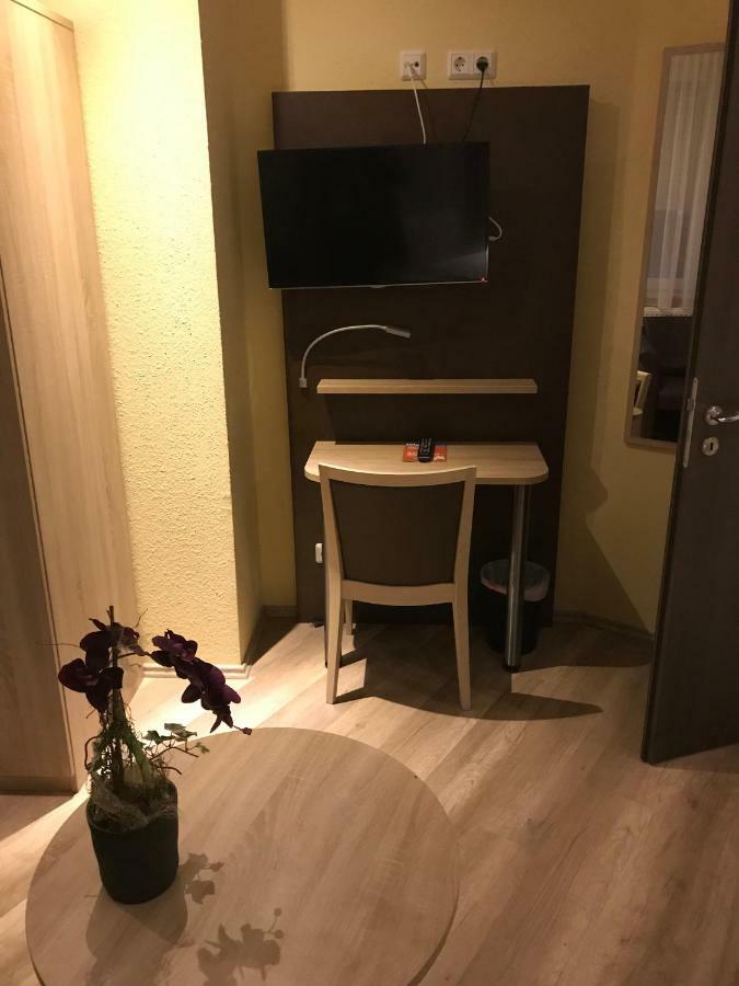 Wolthusen Apartment เอมเดน ภายนอก รูปภาพ
