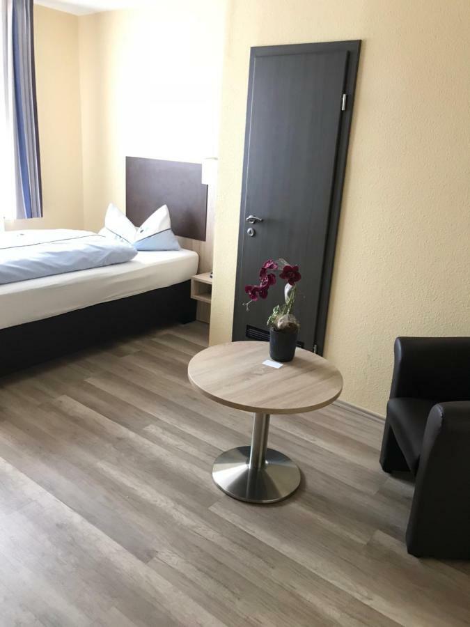 Wolthusen Apartment เอมเดน ภายนอก รูปภาพ
