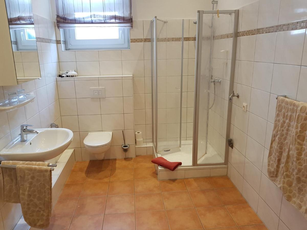 Wolthusen Apartment เอมเดน ภายนอก รูปภาพ
