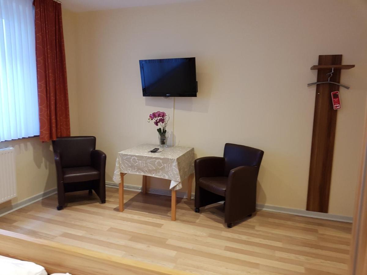 Wolthusen Apartment เอมเดน ภายนอก รูปภาพ